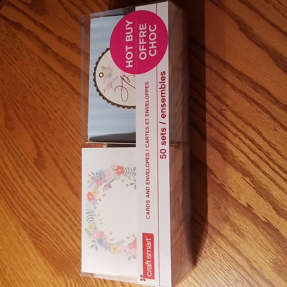 Craftsmart 50 set cards & envelopes